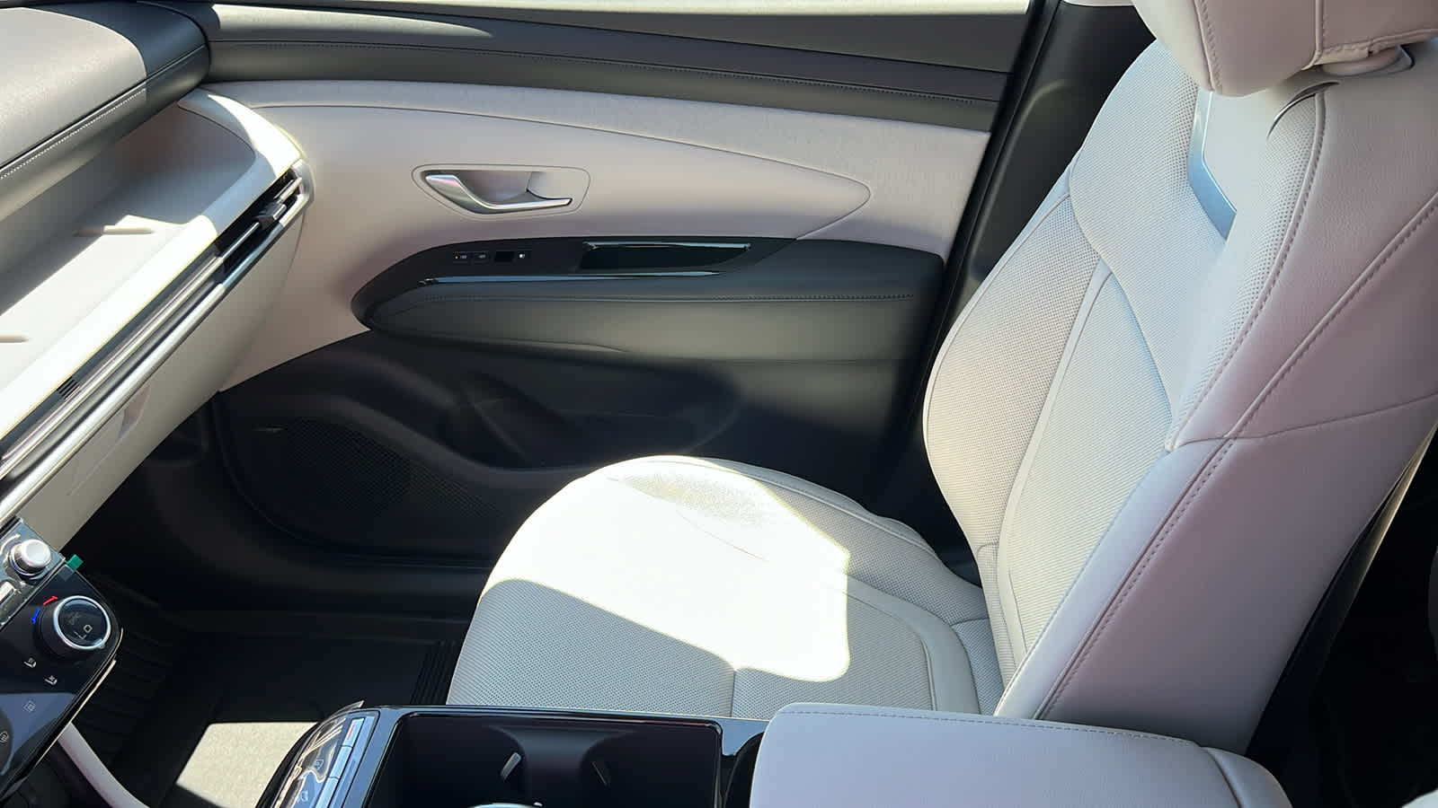 Thumbnail: 2025 Hyundai Tucson - 12