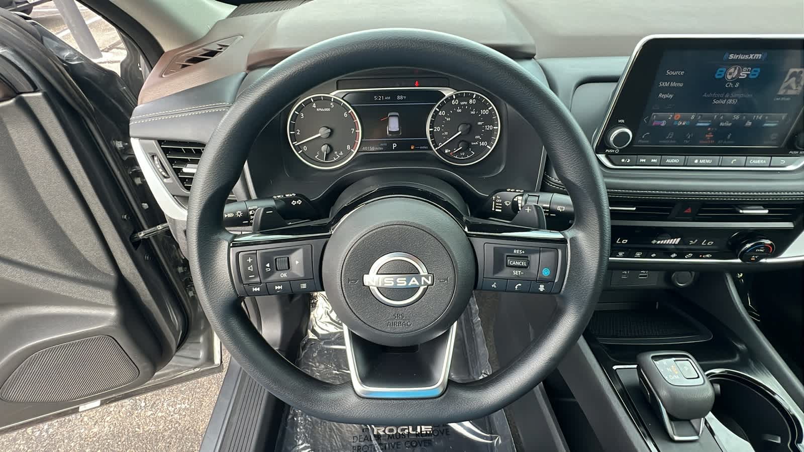 2023 Nissan Rogue SV 18