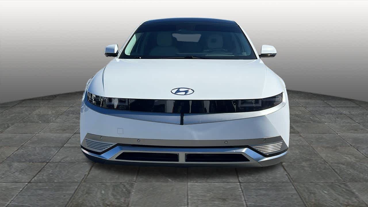 Thumbnail: 2022 Hyundai Ioniq 5 - 2