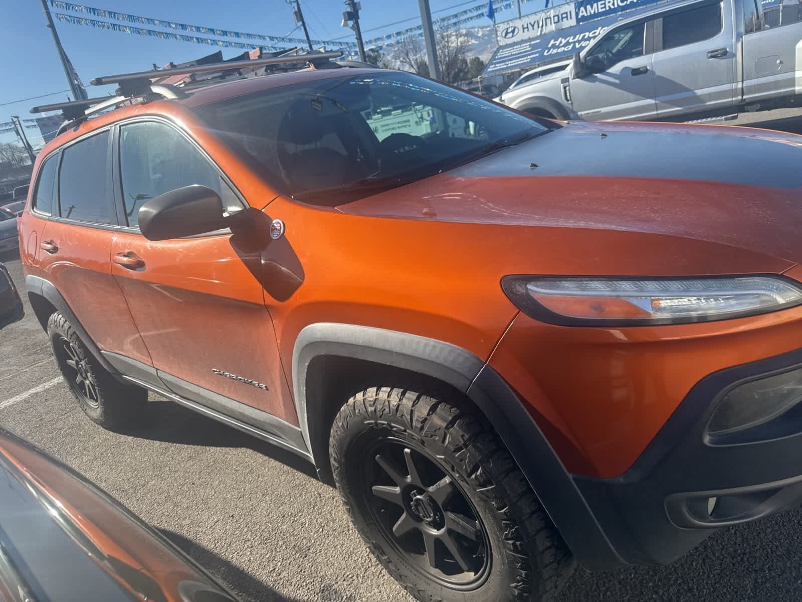 Thumbnail: 2016 Jeep Cherokee - 7