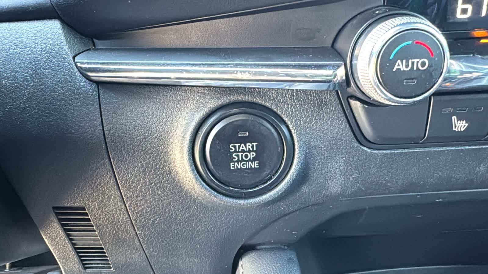 Thumbnail: 2023 Mazda Mazda3 - 17