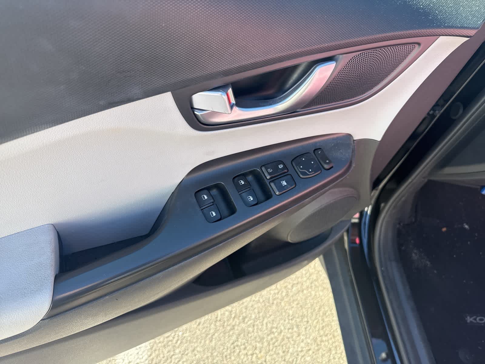 Thumbnail: 2023 Hyundai Kona - 10