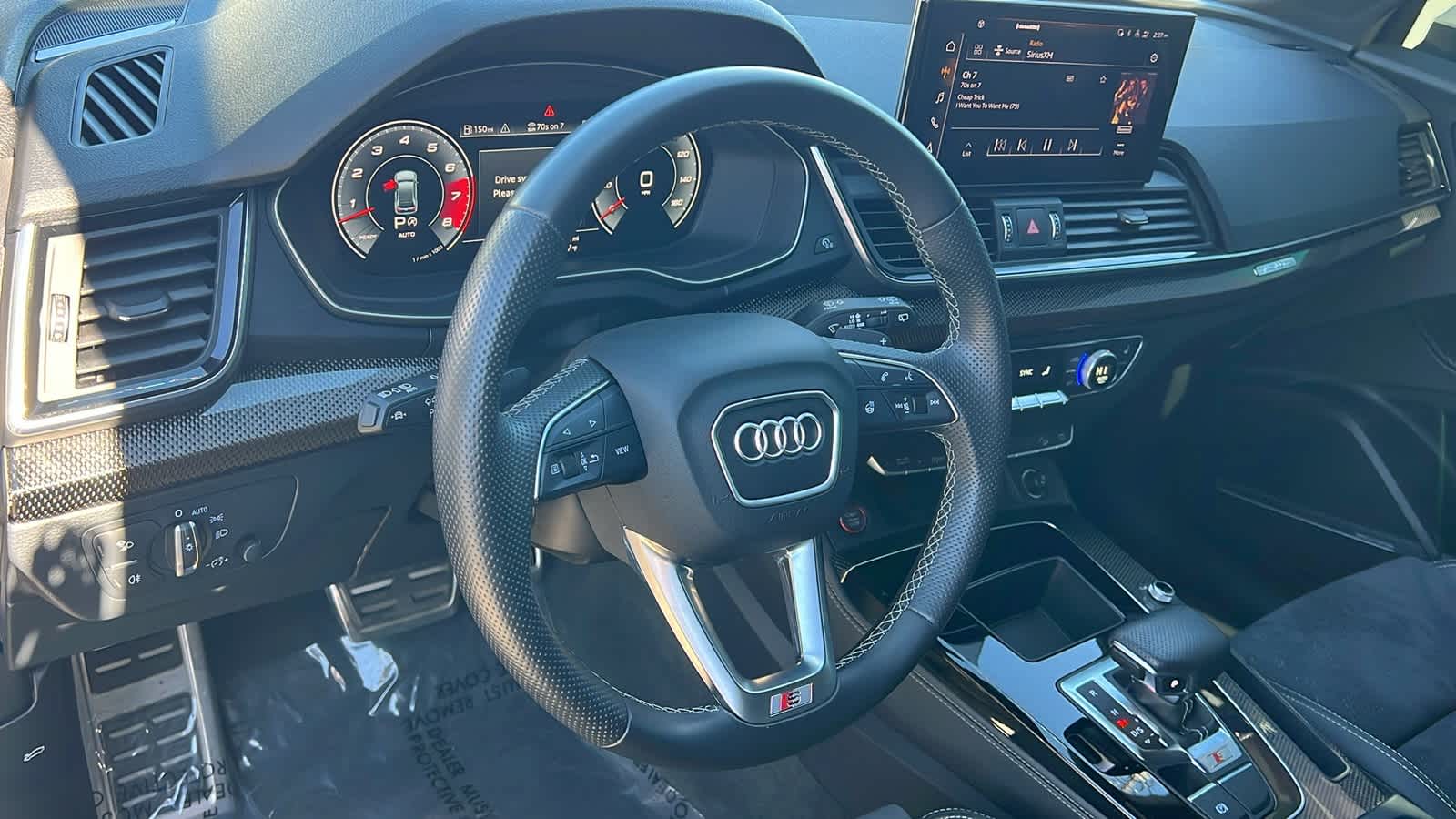 Thumbnail: 2022 Audi SQ5 - 10