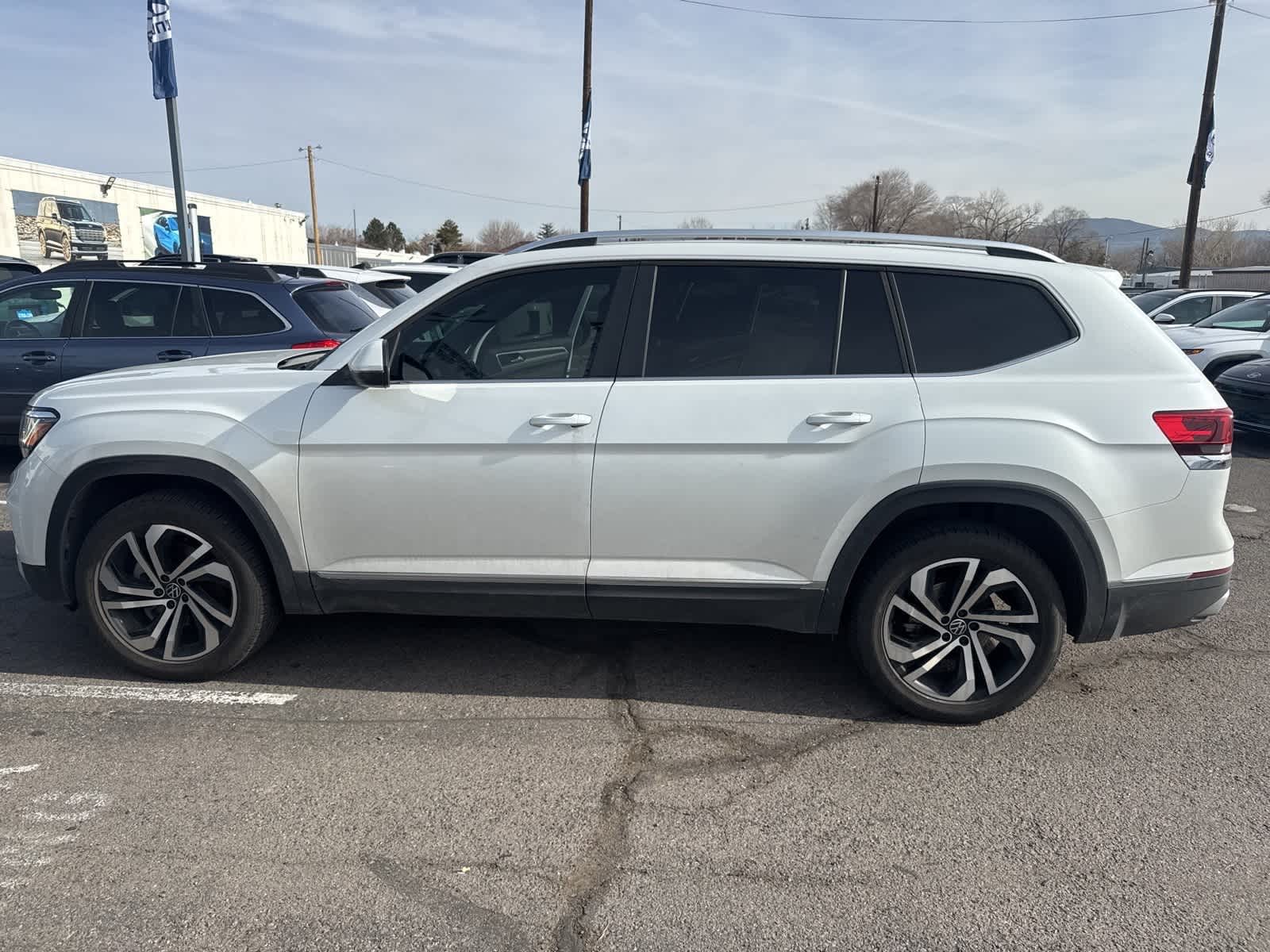 Thumbnail: 2023 Volkswagen Atlas - 2