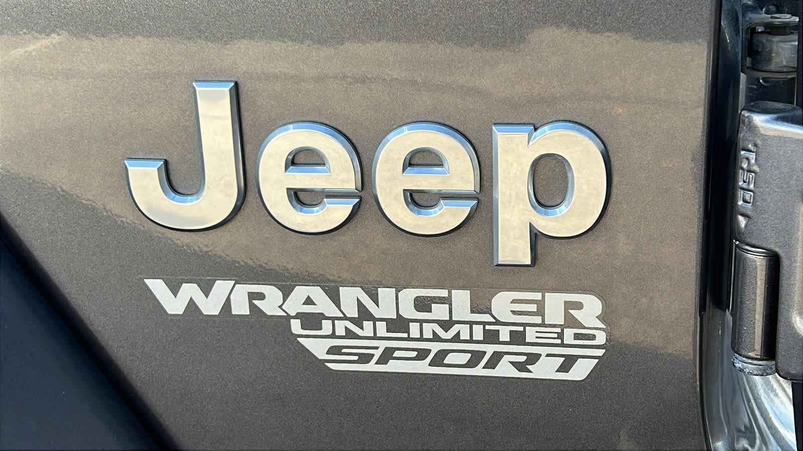 Thumbnail: 2019 Jeep Wrangler - 28