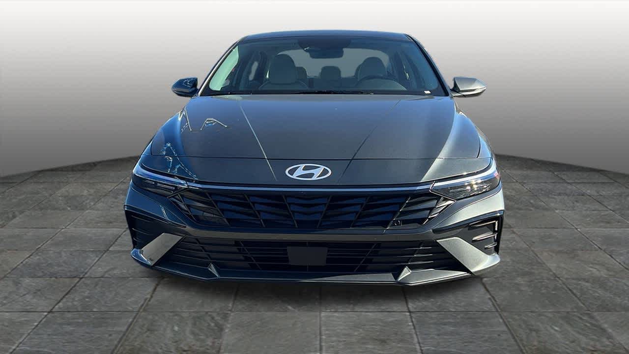 Thumbnail: 2025 Hyundai Elantra - 2