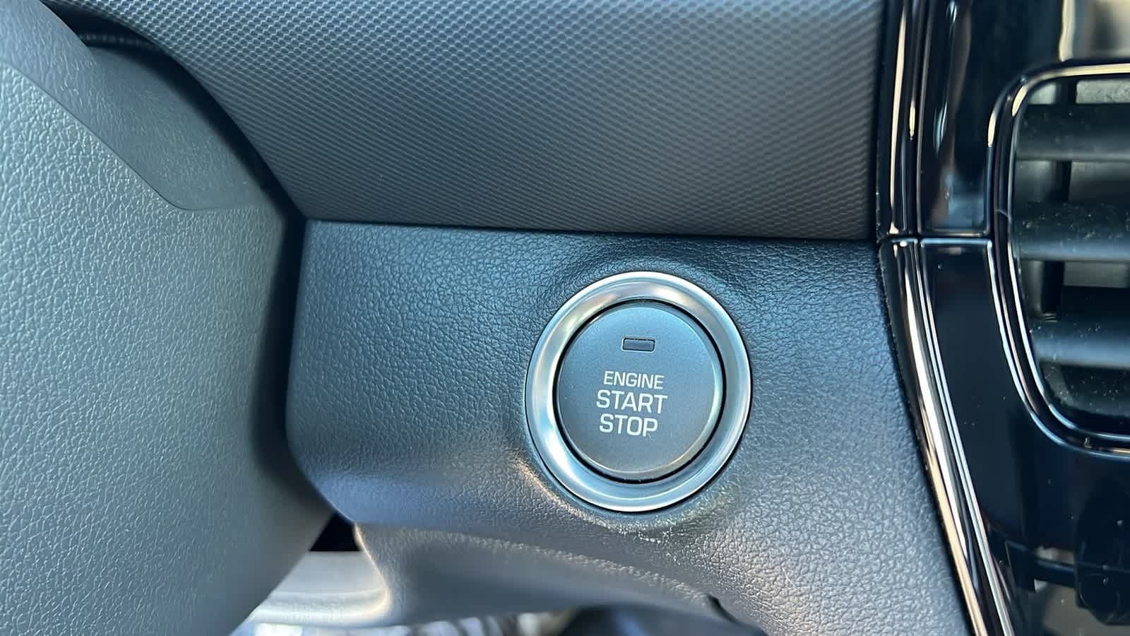 Thumbnail: 2022 Hyundai Ioniq - 17