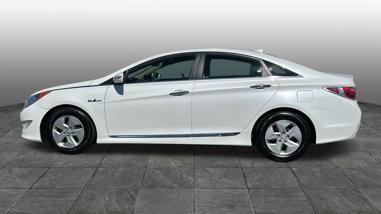 Thumbnail: 2012 Hyundai Sonata - 8
