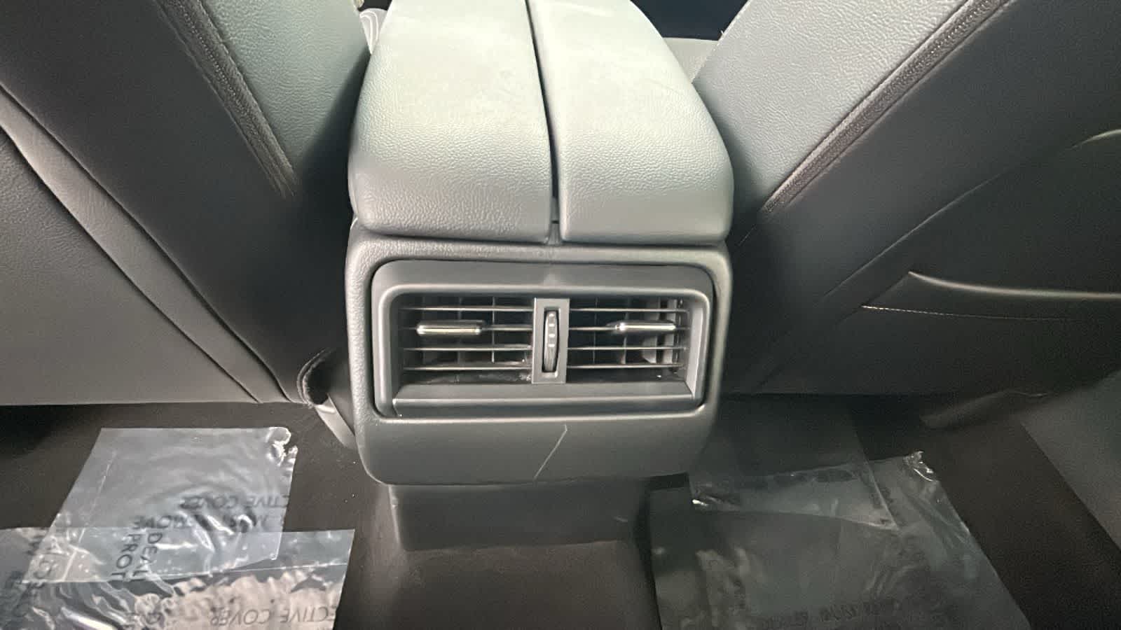 Thumbnail: 2025 Mazda CX-50 - 25