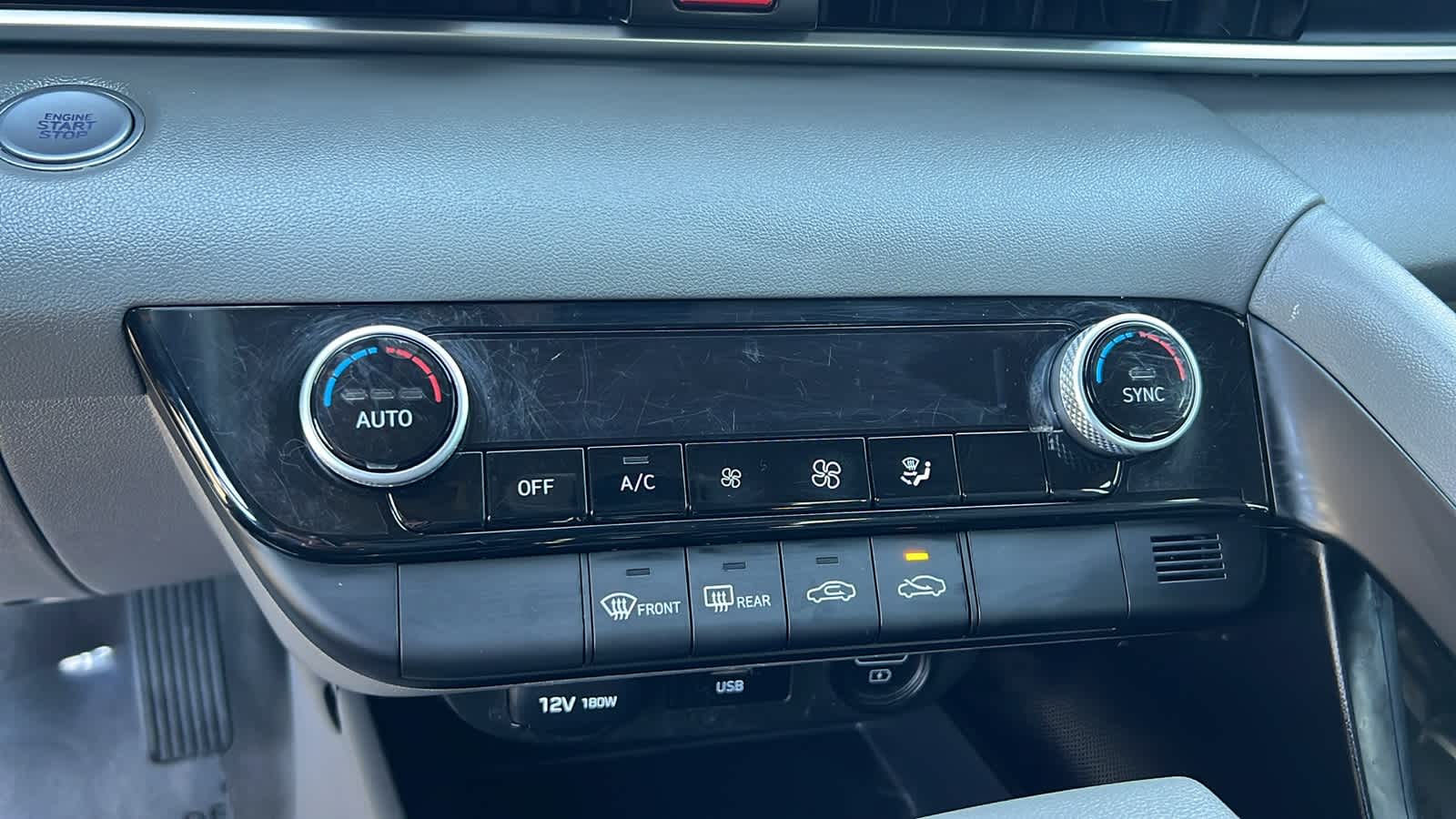 Thumbnail: 2023 Hyundai Elantra - 14