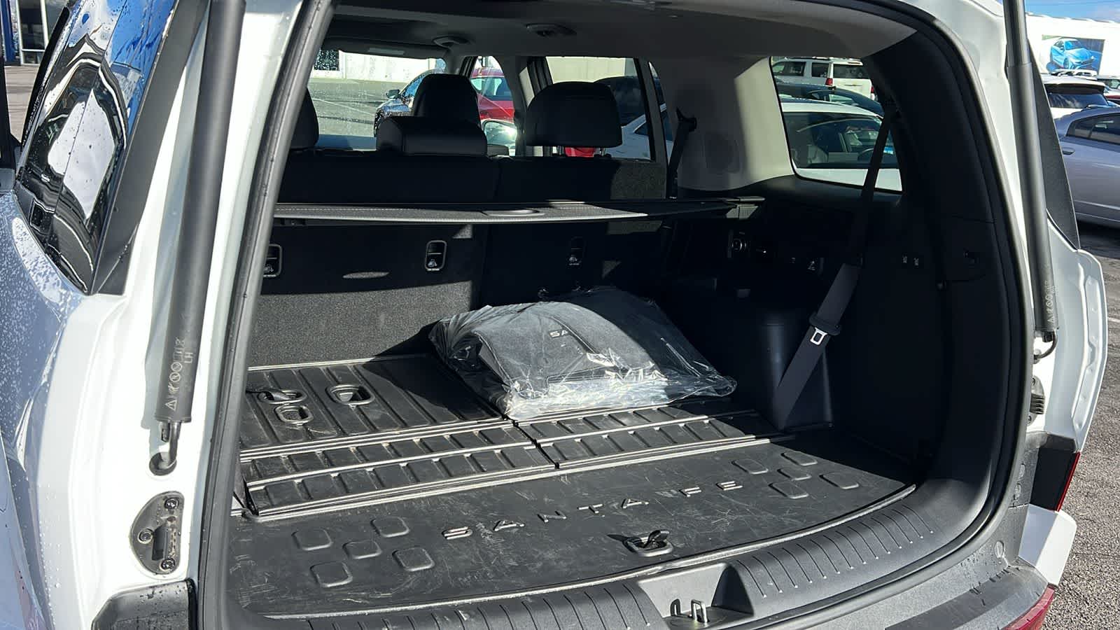 Thumbnail: 2026 Hyundai Santa Fe - 27