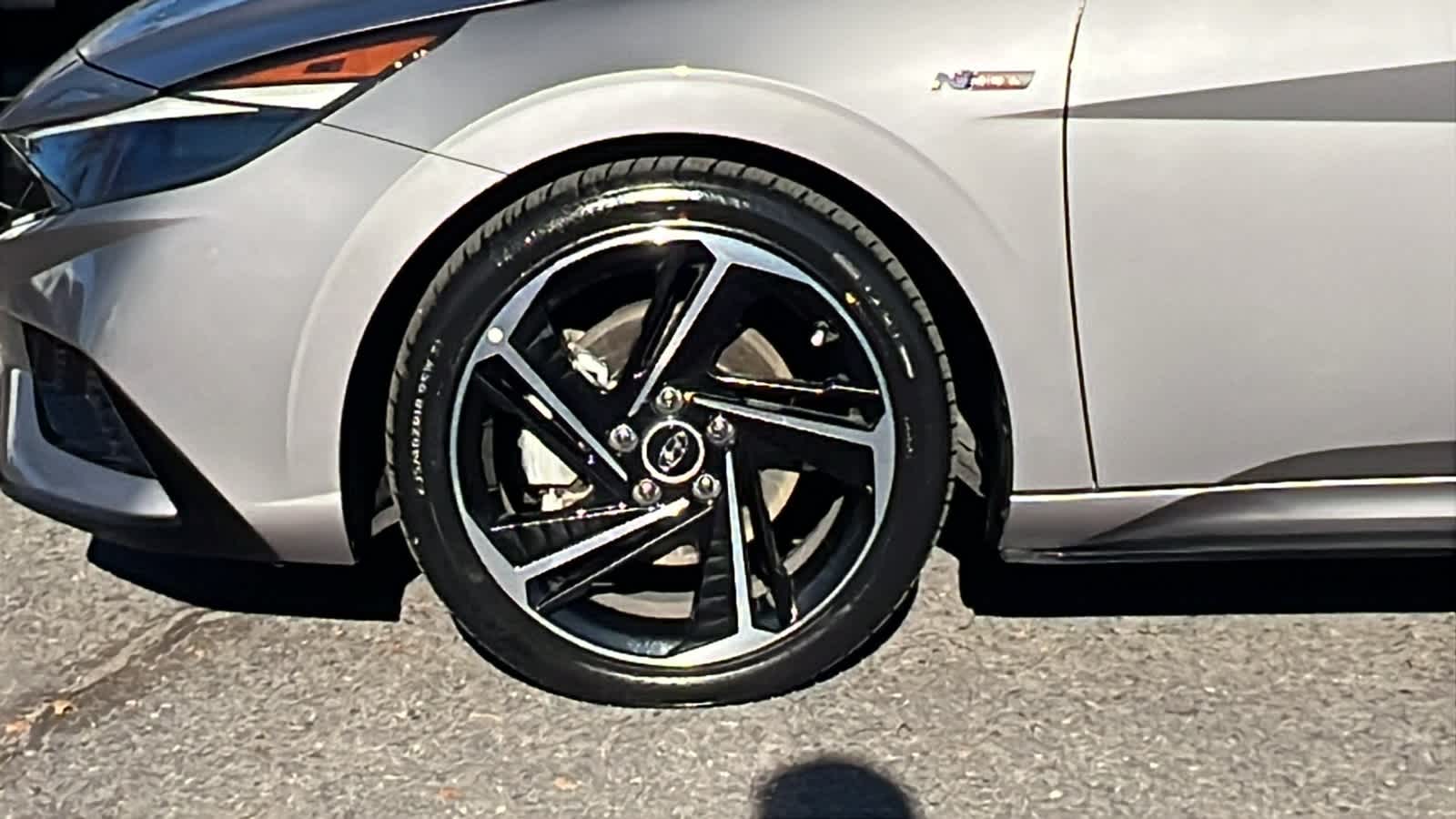 Thumbnail: 2023 Hyundai Elantra - 9