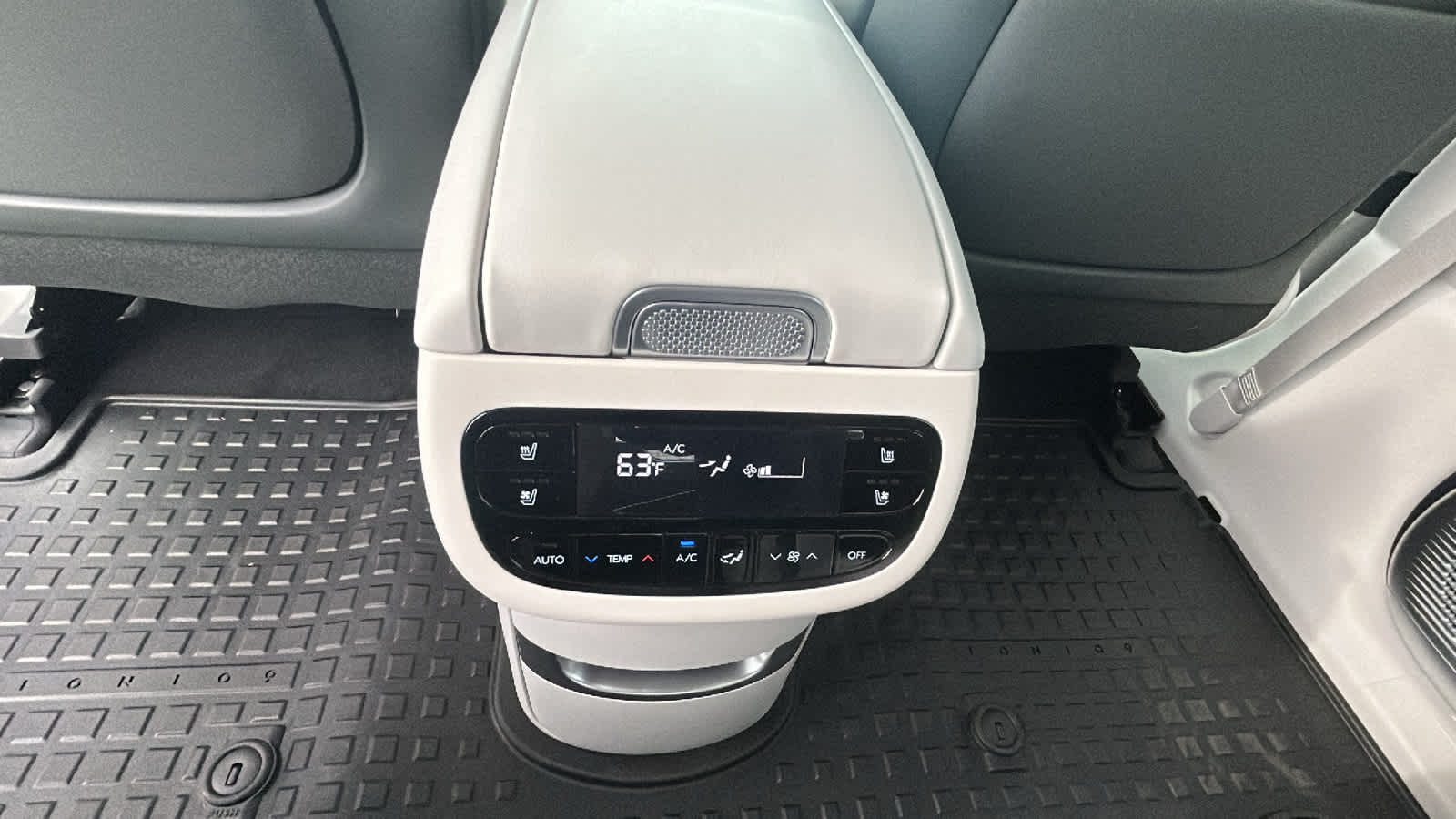 Thumbnail: 2026 Hyundai Ioniq - 25