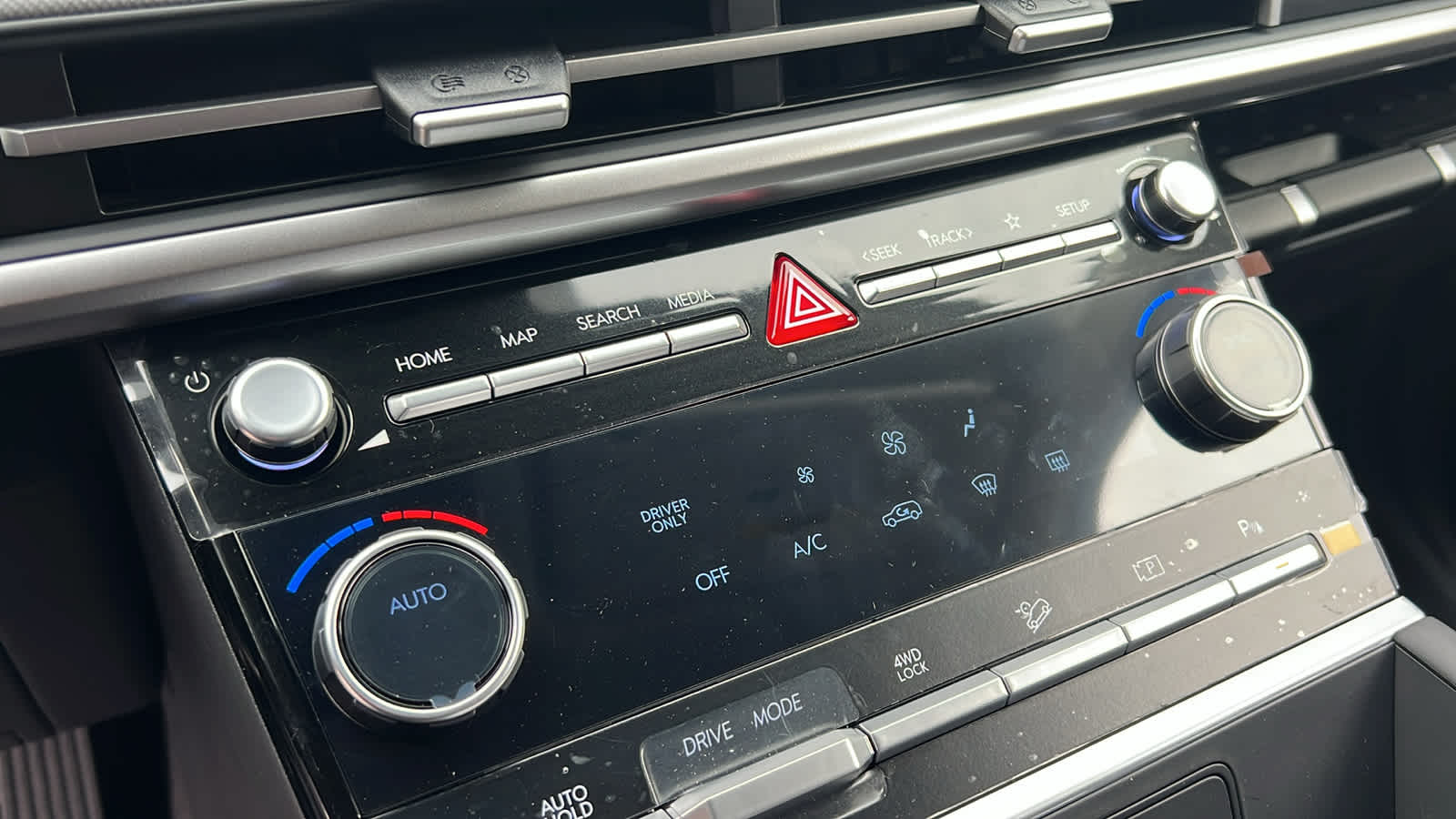 Thumbnail: 2026 Hyundai Santa Fe - 14