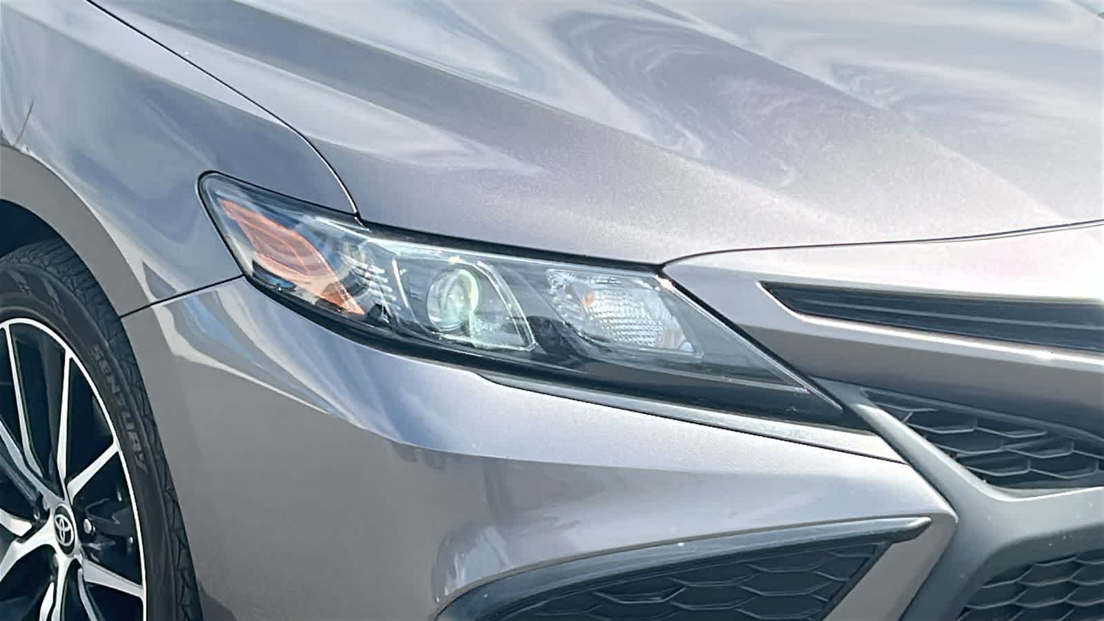 Thumbnail: 2023 Toyota Camry - 19