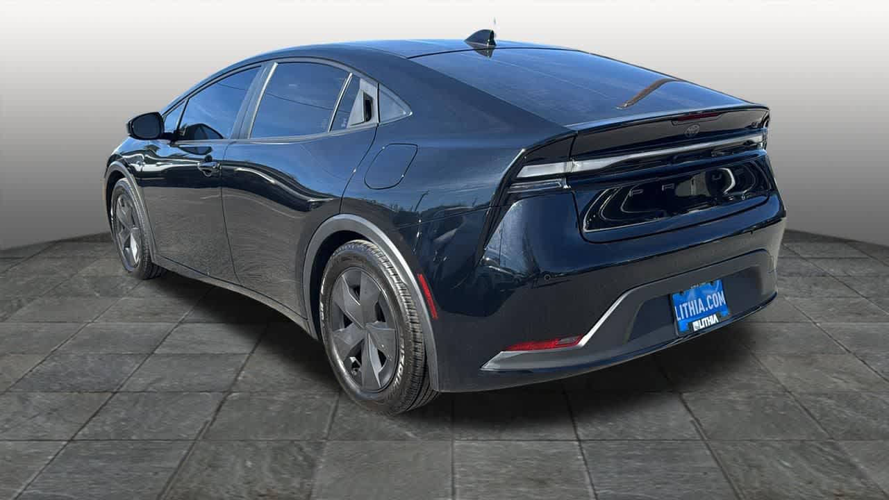 Thumbnail: 2024 Toyota Prius Prime - 7
