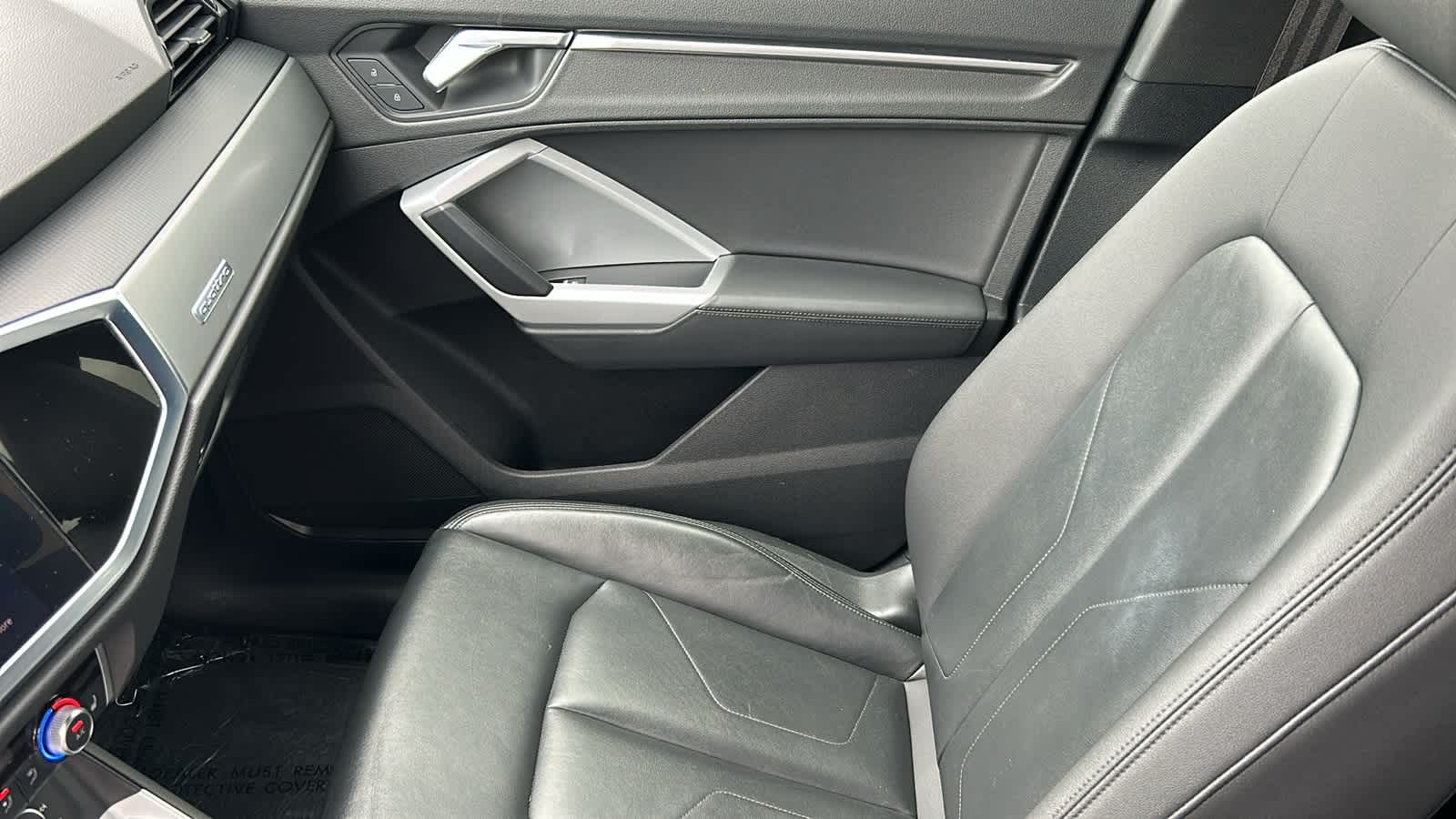 Thumbnail: 2022 Audi Q3 - 12