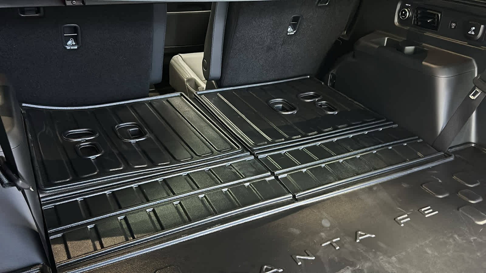 Thumbnail: 2025 Hyundai Santa Fe - 26