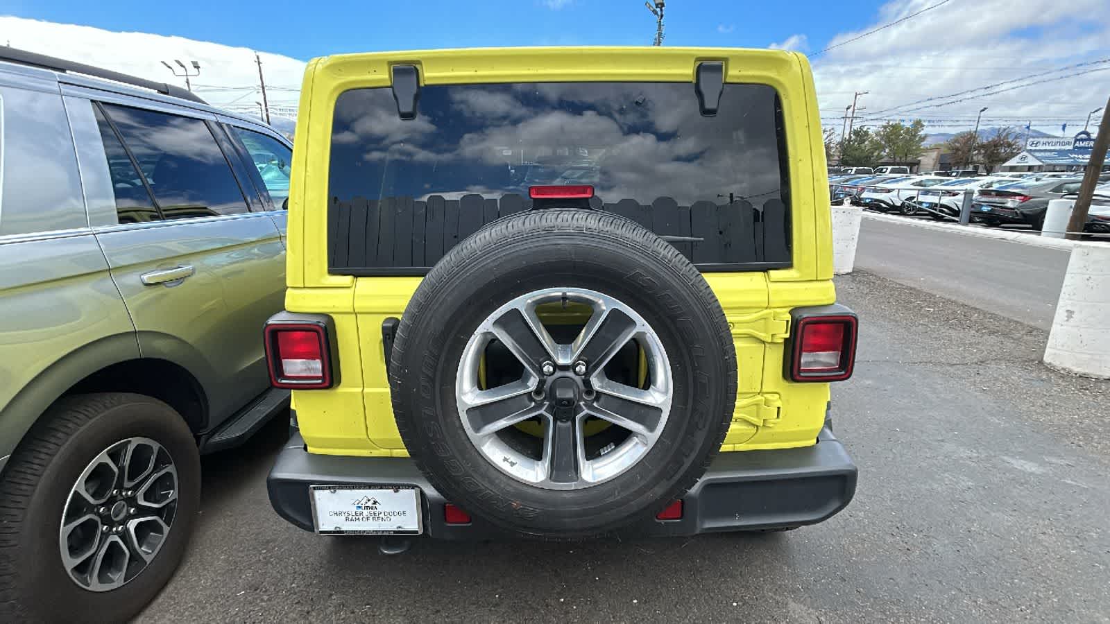 Thumbnail: 2023 Jeep Wrangler - 11