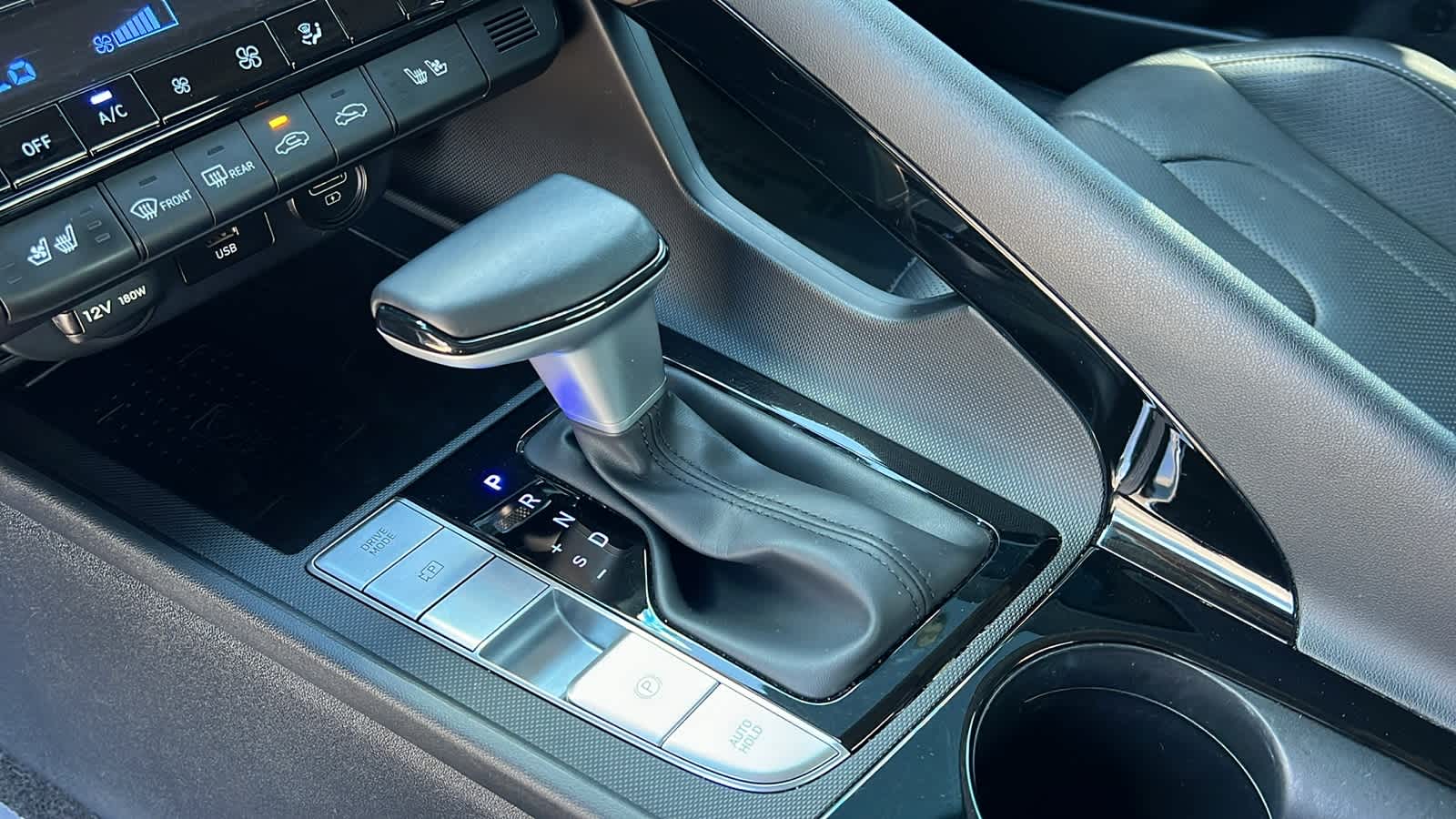 Thumbnail: 2023 Hyundai Elantra - 13