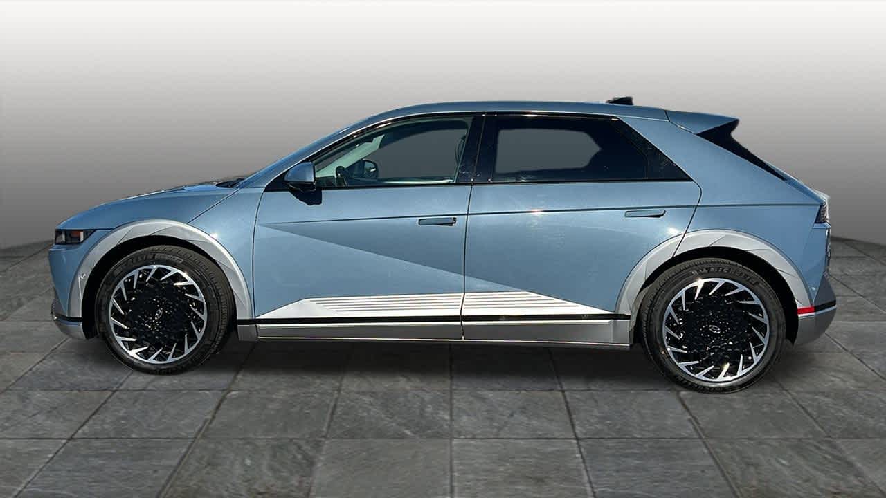 Thumbnail: 2023 Hyundai Ioniq 5 - 8
