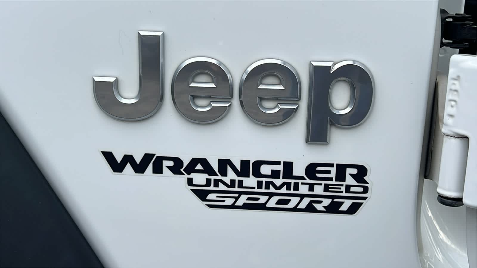 Thumbnail: 2019 Jeep Wrangler - 28