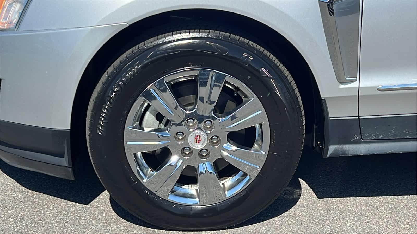 Thumbnail: 2015 Cadillac SRX - 9