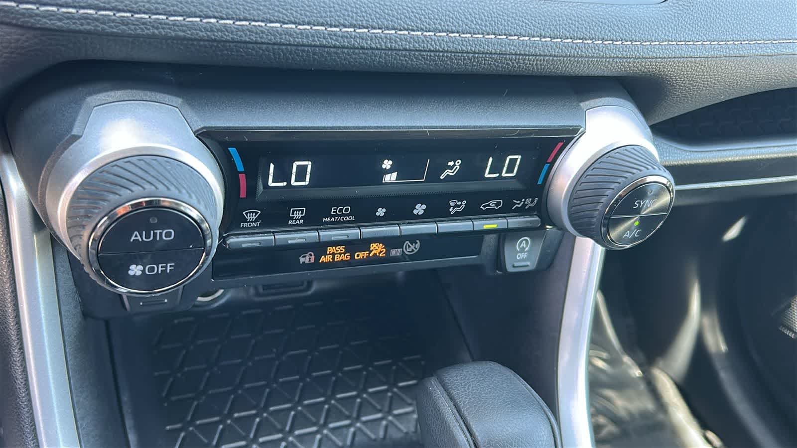 Thumbnail: 2024 Toyota RAV4 - 13