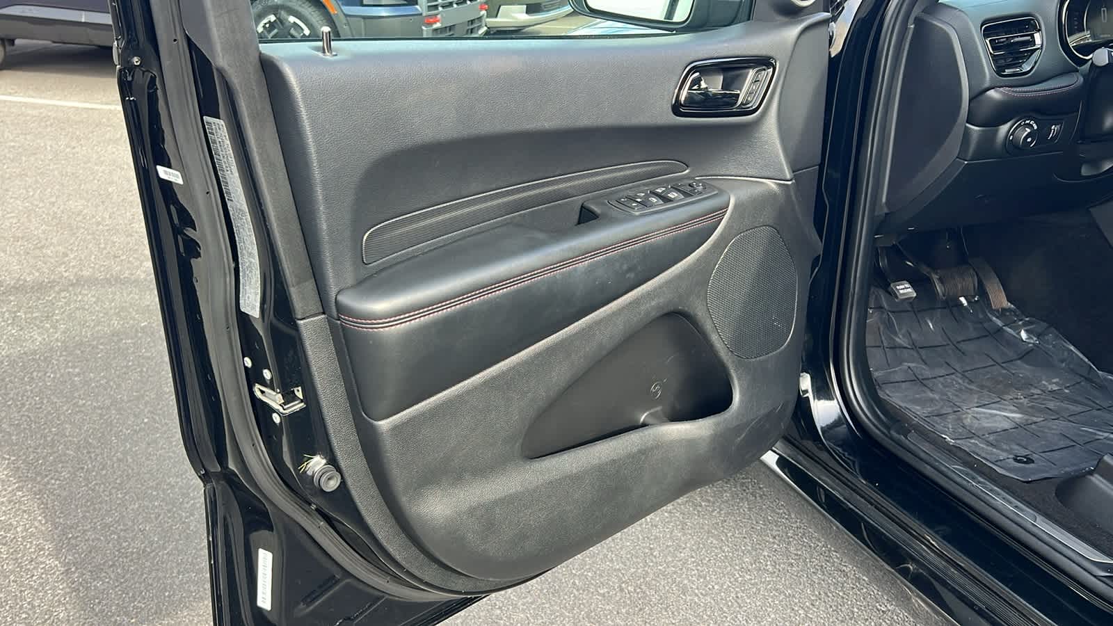 Thumbnail: 2022 Dodge Durango - 23