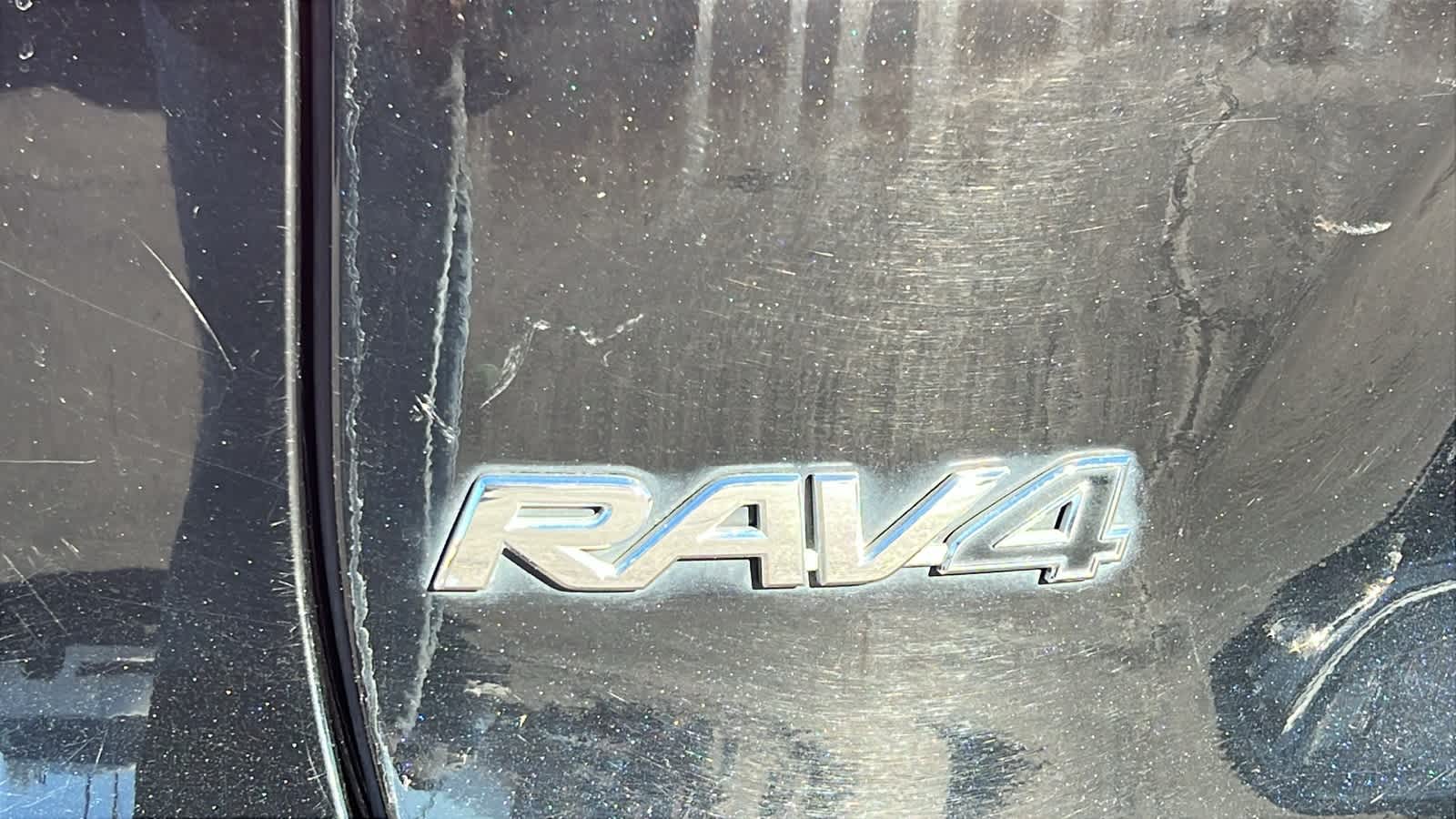 Thumbnail: 2020 Toyota RAV4 - 28