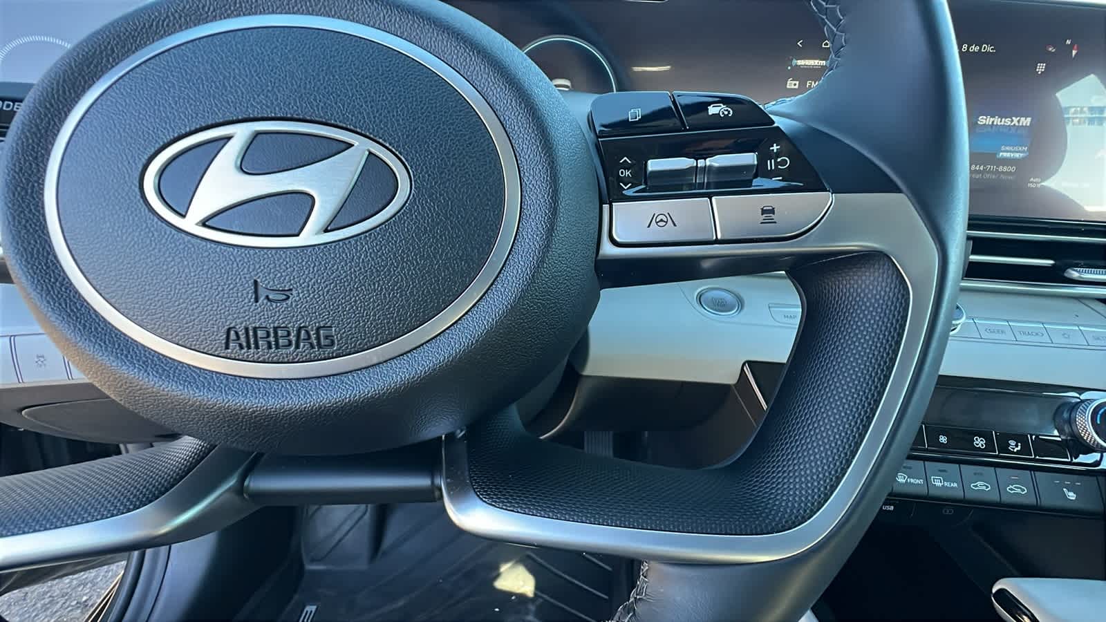 Thumbnail: 2025 Hyundai Elantra - 20