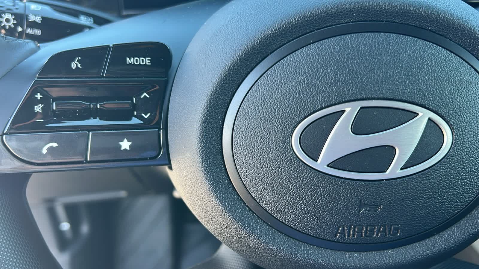 Thumbnail: 2025 Hyundai Elantra - 19