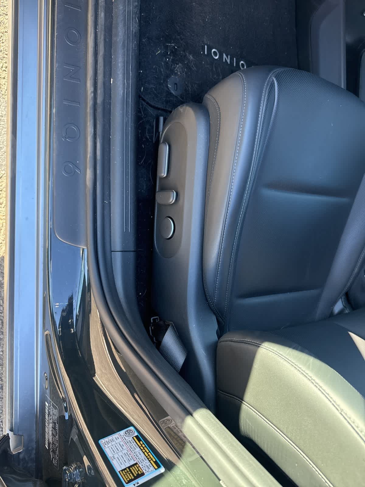 Thumbnail: 2023 Hyundai Ioniq 6 - 14