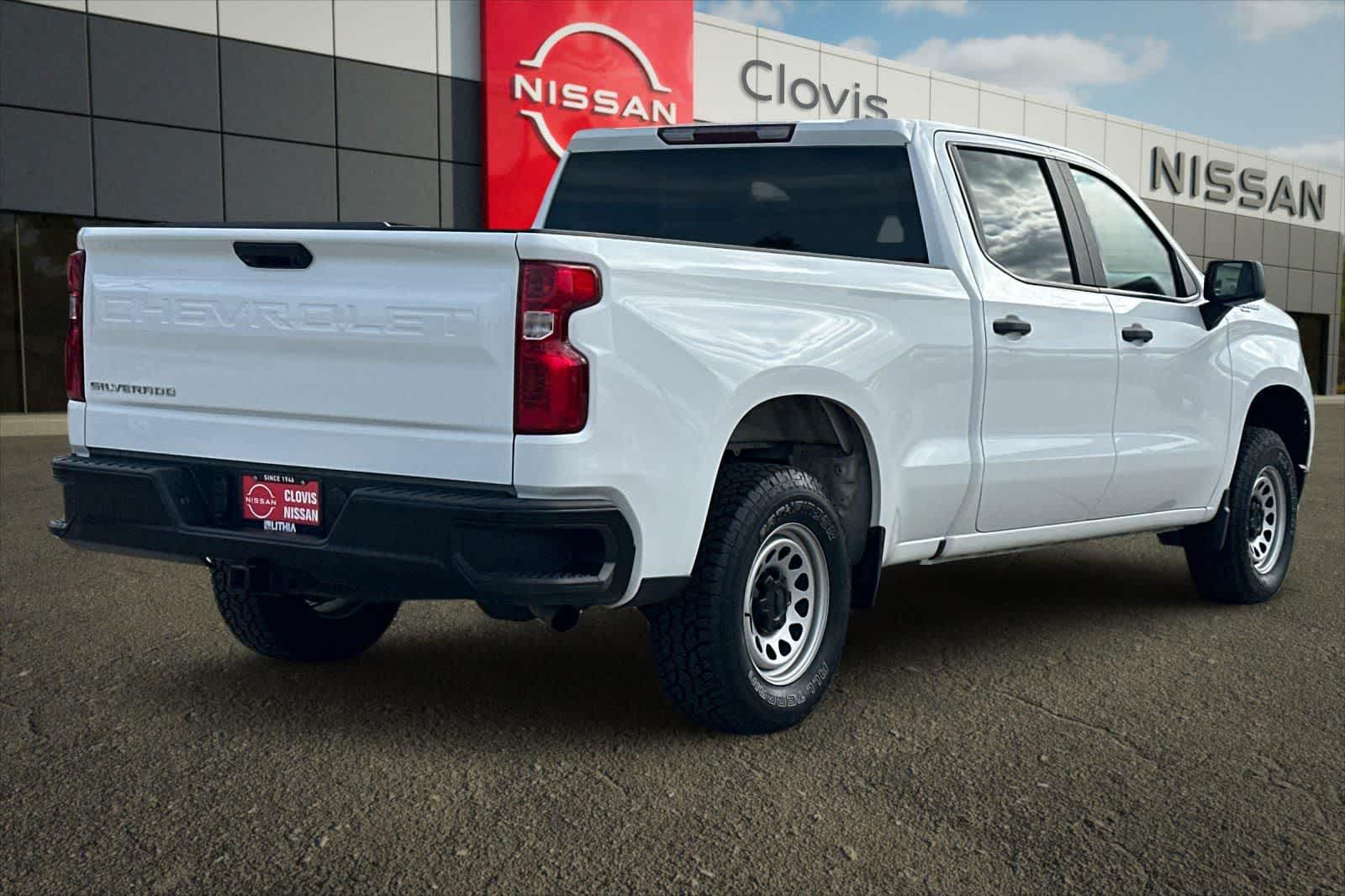Thumbnail: 2022 Chevrolet Silverado 1500 - 3