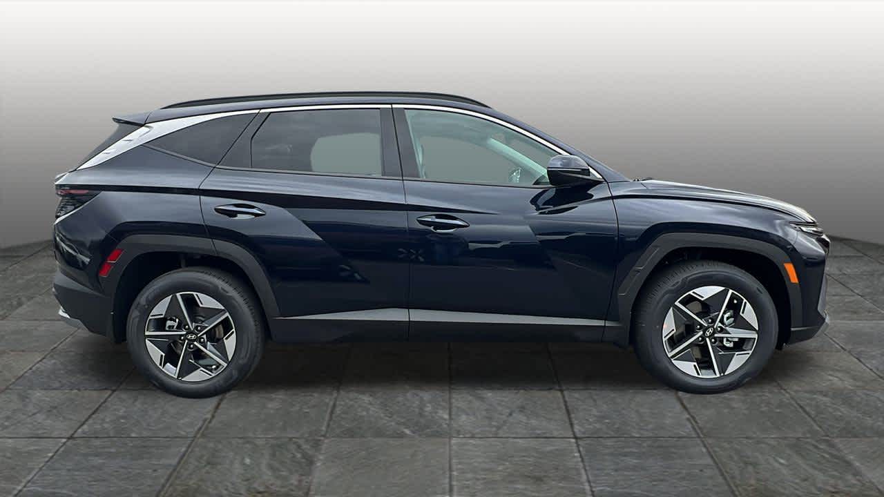 Thumbnail: 2025 Hyundai Tucson - 4