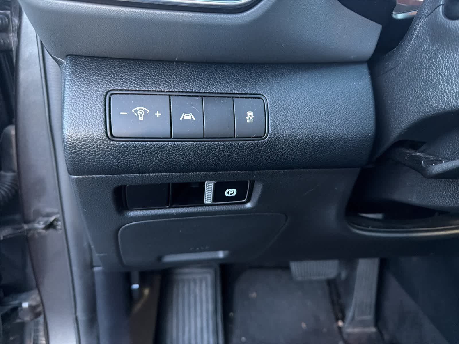 Thumbnail: 2022 Hyundai Santa Fe - 21