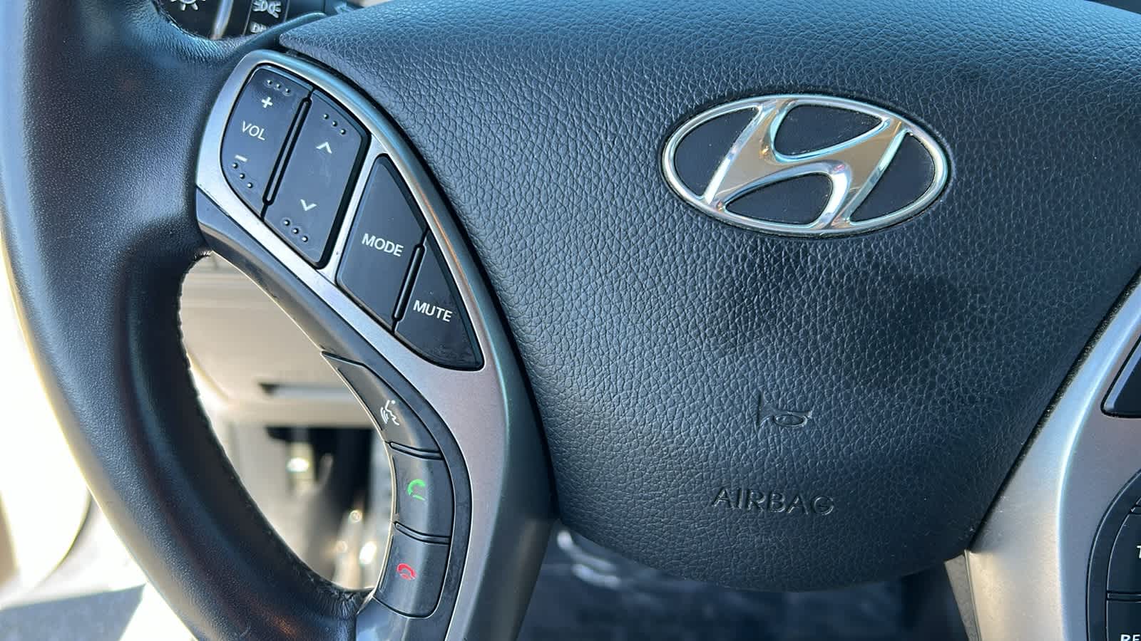 Thumbnail: 2016 Hyundai Elantra - 19