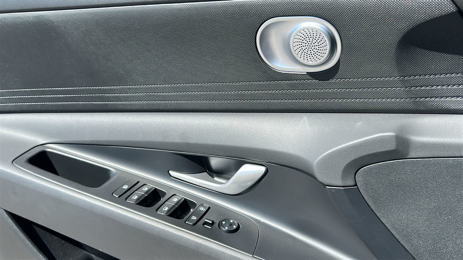 Thumbnail: 2026 Hyundai Elantra - 22