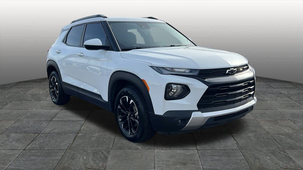 Thumbnail: 2021 Chevrolet TrailBlazer - 3