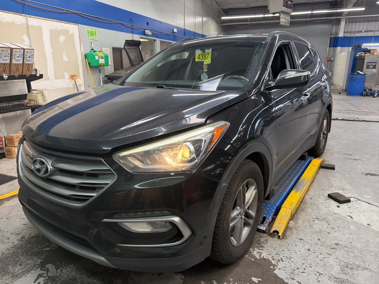 Thumbnail: 2018 Hyundai Santa Fe - 2