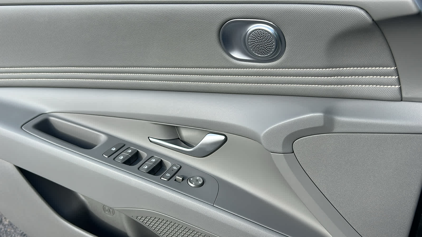 Thumbnail: 2026 Hyundai Elantra - 22