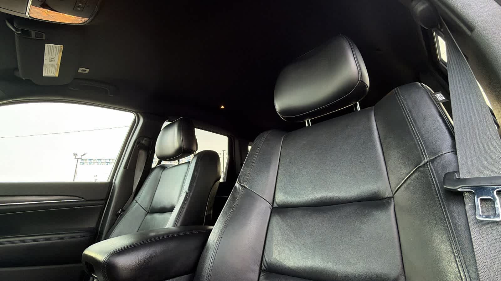 Thumbnail: 2019 Jeep Grand Cherokee - 11