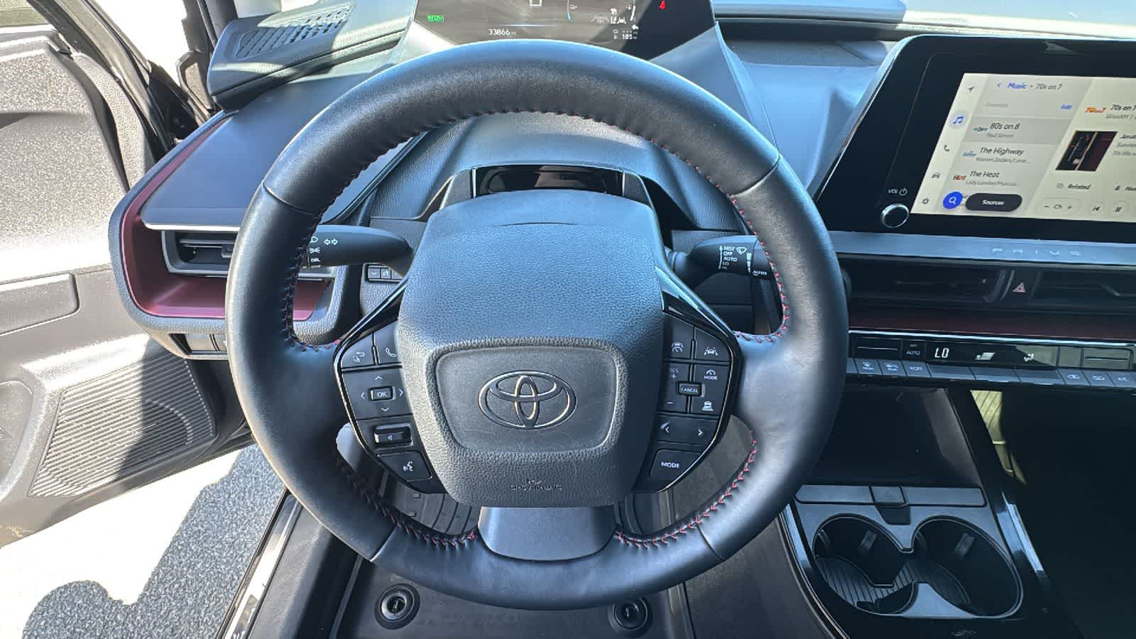 Thumbnail: 2024 Toyota Prius Prime - 18