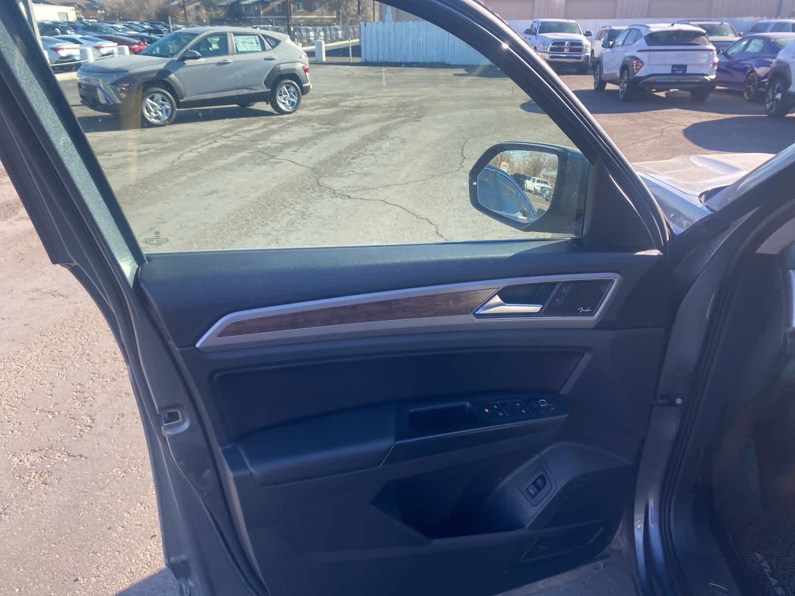 Thumbnail: 2019 Volkswagen Atlas - 18