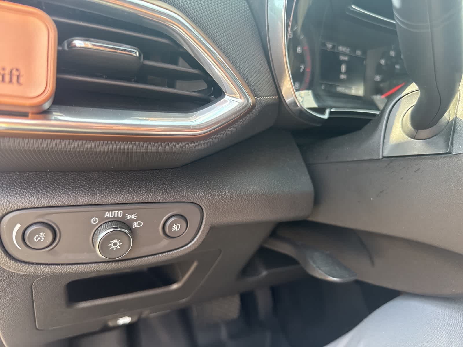 Thumbnail: 2023 Chevrolet TrailBlazer - 13