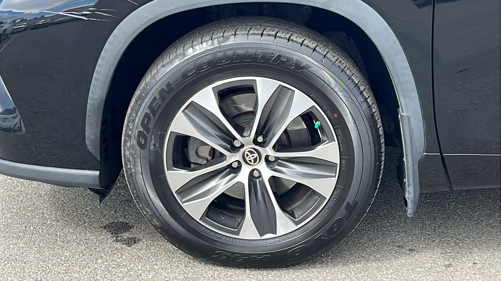Thumbnail: 2021 Toyota Highlander - 9