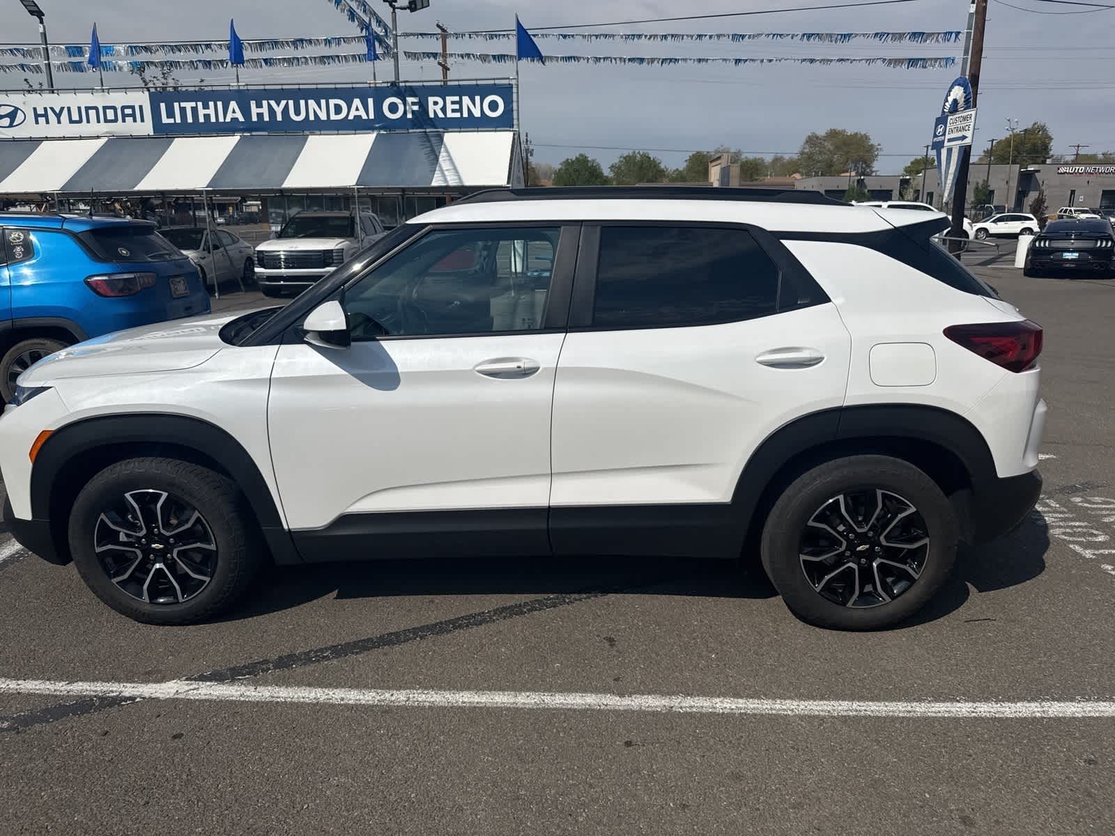 Thumbnail: 2023 Chevrolet TrailBlazer - 2