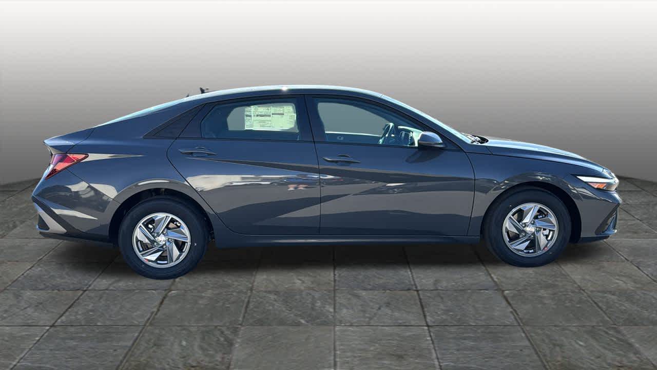 Thumbnail: 2026 Hyundai Elantra - 4