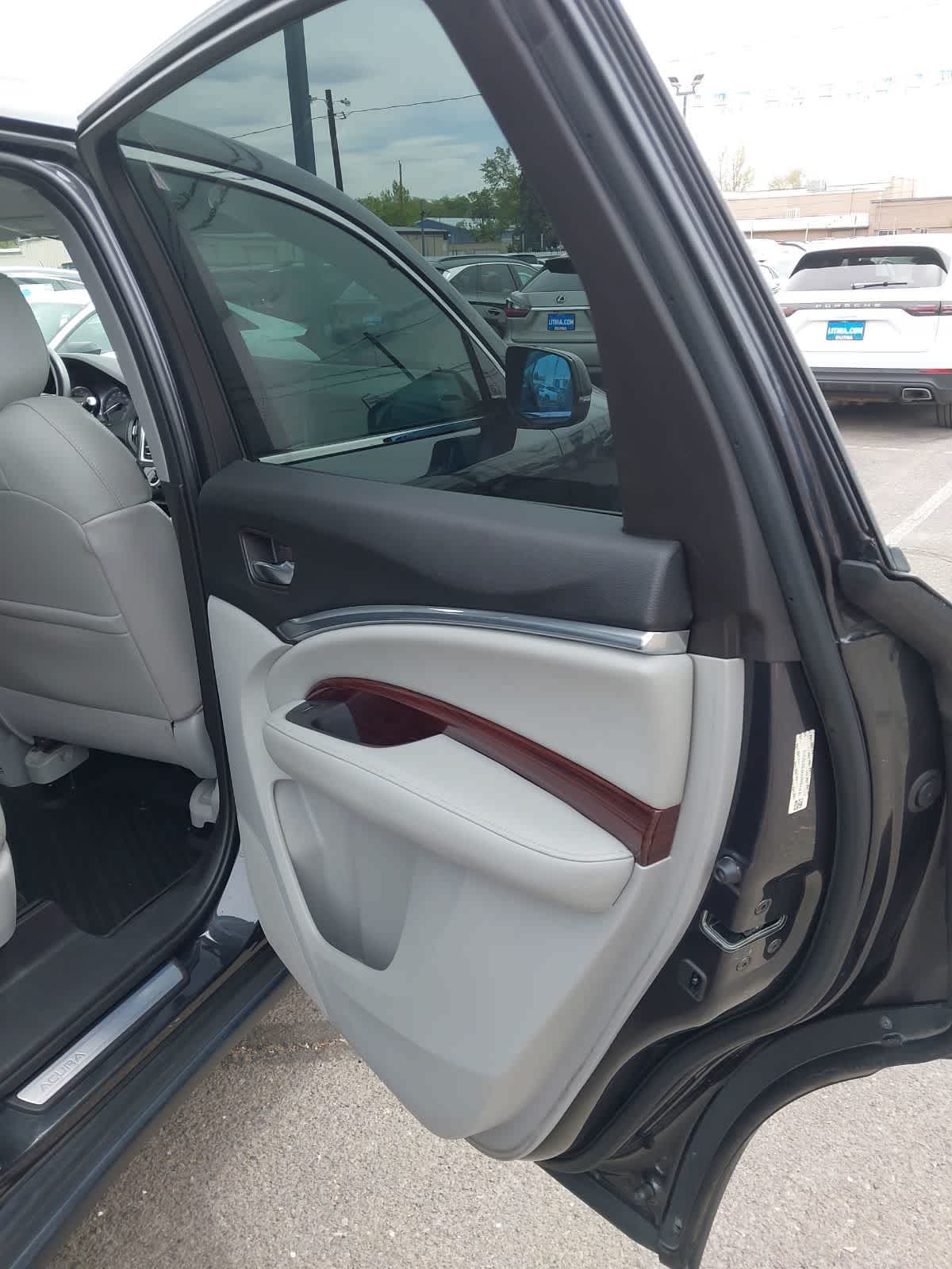 Thumbnail: 2015 Acura MDX - 15