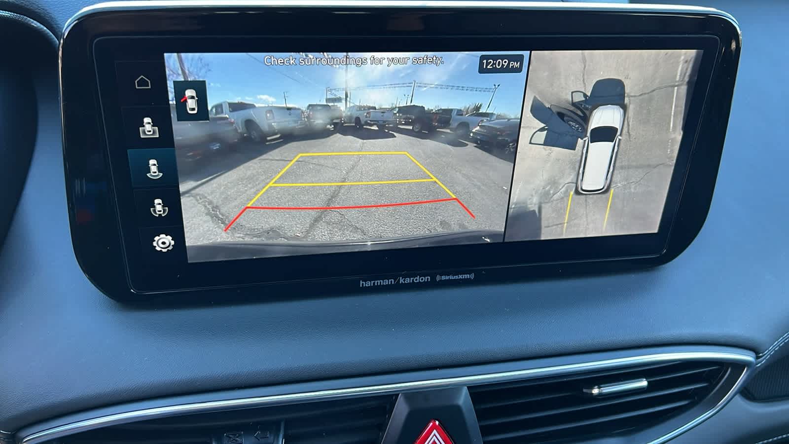 Thumbnail: 2022 Hyundai Santa Fe - 16